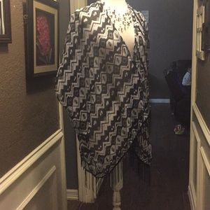 Black and white kimono